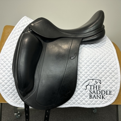 Image of 17 inch Equipe Emporio Monoflap Dressage Black Medium Wide