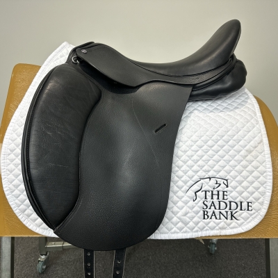 Image of 17.5 inch Cavaletti Collection Dual Flap Dressage Black Adjustable