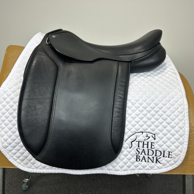 Image of 17.5 inch Cavaletti Collection Show Saddle Black Adjustable