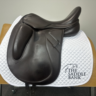 Image of 18 inch Winners Circle Monoflap Dressage Brown Medium Wide