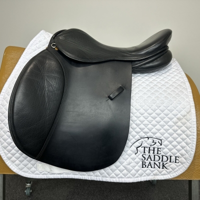 Image of 17 inch Silhouette GP Black Medium Wide