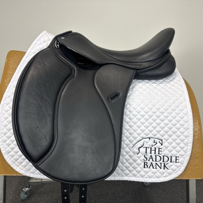 Image of 17.5 inch Cavaletti Collection Dual Flap Dressage Black Adjustable