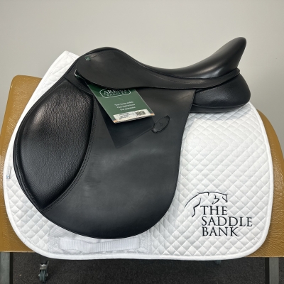 Image of 17 inch Arena High Wither GP Black Adjustable