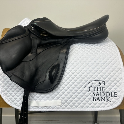 Image of 17.5 inch Bliss Paramour Eventer Black Medium Wide