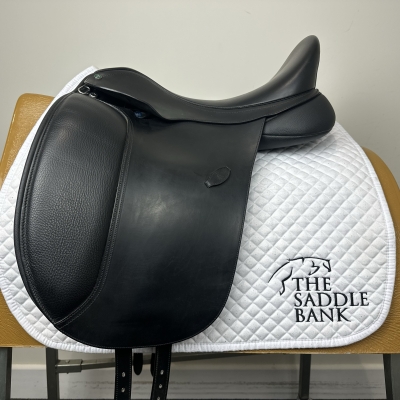 Image of 17.5 inch Arena Dressage Black Adjustable