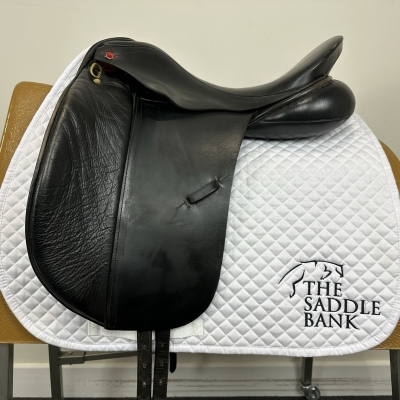 Image of 17 inch Albion K2 Dressage Black Medium Wide