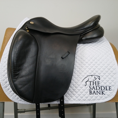 Image of 17.5 inch Fairfax Classic Dressage DR Black Adjustable