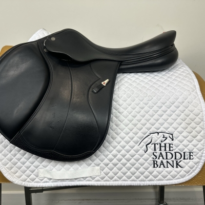 Image of 17.5 inch Equipe Synergy Special Black Medium Wide