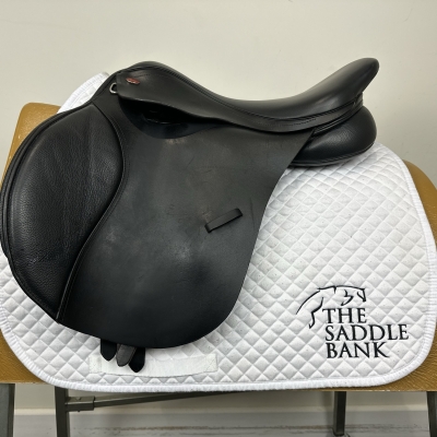 Image of 17 inch Kent and Masters Original Flat back GP MGU Black Adjustable