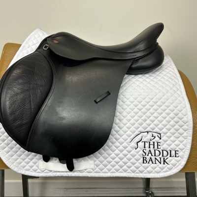 Image of 17 inch Kent and Masters Original Flat back GP MGU Black Adjustable