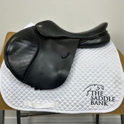 Image of 17 inch Fairfax Classic Cupped Flap Jump MJC Black Adjustable