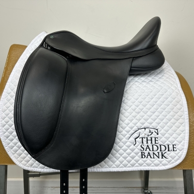 Image of 17 inch Arena Dressage Black Adjustable