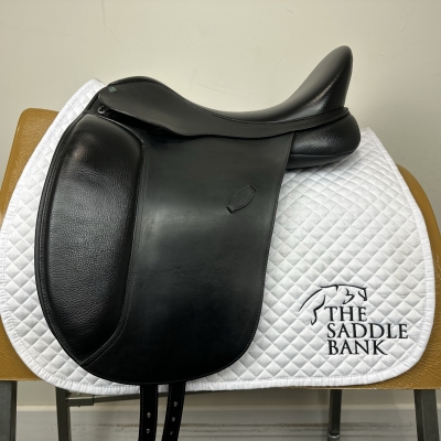 Image of 17 inch Arena Dressage Black Adjustable