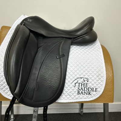 Image of 17.5 inch GFS Monarch Dressage Low Cantle S655 Black Adjustable