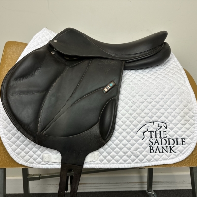 Image of 17.5 inch Voltaire Lexington Brown Medium Wide
