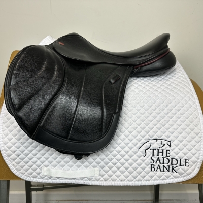Image of 17 inch Kent and Masters Competition Series Dual Flap Jump Black Adjustable
