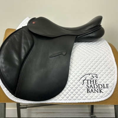 Image of 18 inch Jeffries Falcon Hawk Event Black Medium