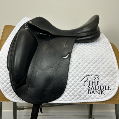Image of 17 inch Equipe Emporio Monoflap Dressage Black Medium