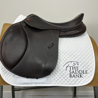Image of 17.5 inch John Whitaker Madrid GP Adjustable Gullet Brown Adjustable