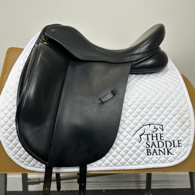 Image of 17.5 inch Ideal Suzannah Dressage Black Medium Wide