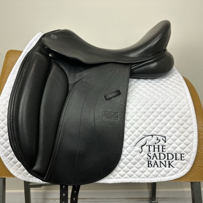 Image of 17.5 inch GFS Monarch Dressage S614 Black Adjustable