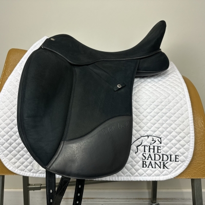 Image of 17.5 inch Wintec Isabell Dressage Black Adjustable
