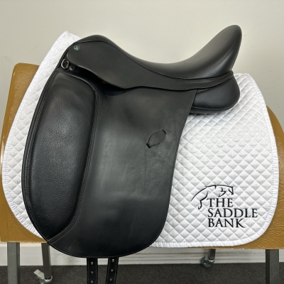 Image of 16.5 inch Arena Dressage Black Adjustable