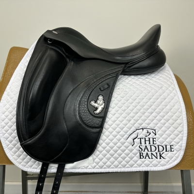 Image of 17.5 inch Fairfax World Class SD Black Adjustable
