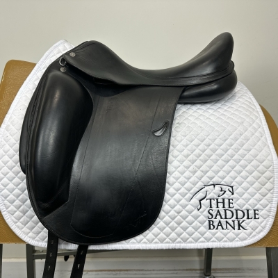 Image of 17 inch Equipe Emporio Monoflap Dressage Black Medium