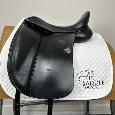 Image of 16.5 inch Bates Dressage Heritage Black Adjustable