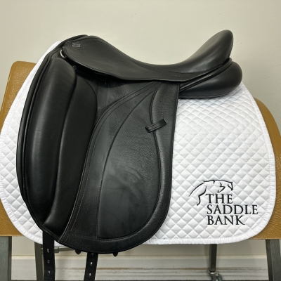 Image of 17.5 inch GFS Monarch Dressage S614 Black Adjustable