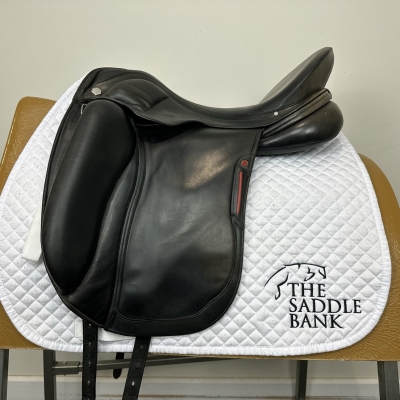 Image of 17.5 inch Albion Revelation Red Label Dressage Black Medium Wide