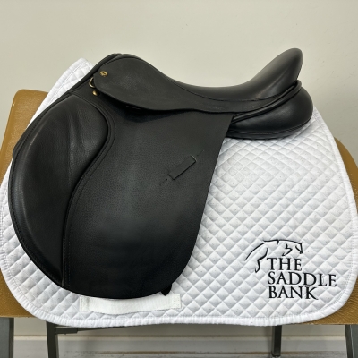 Image of 17 inch Black Country GP Event (Classic GP Tree) Black Medium