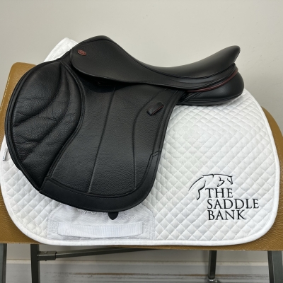 Image of 17 inch Kent and Masters Competition Series Dual Flap Jump Black Adjustable