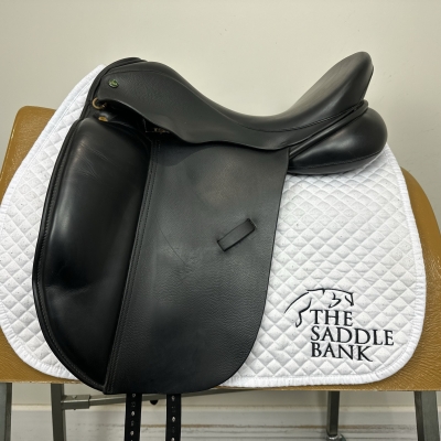 Image of 17.5 inch Ideal Suzannah Dressage Black Medium