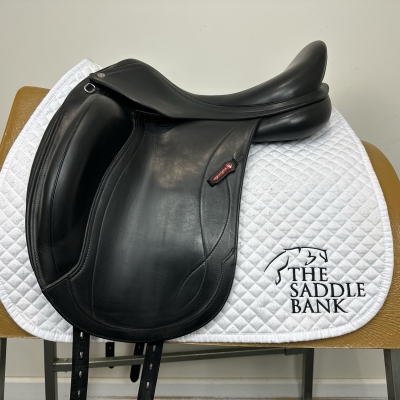 Image of 17 inch Equipe Emporio Monoflap Dressage Black Medium