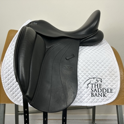 Image of 17 inch GFS Monarch Dressage S614 Black Adjustable