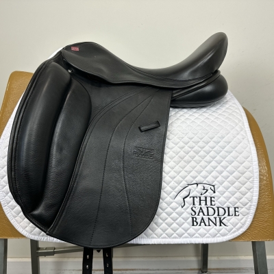 Image of 17.5 inch GFS Monarch Dressage S614 Black Adjustable