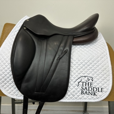 Image of 17.5 inch Butet Dressage D Brown Medium Wide
