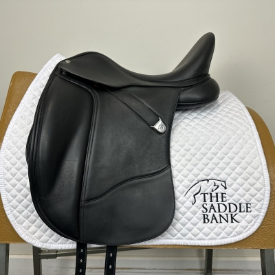 Image of 16.5 inch Bates Wide Dressage Luxe Black Adjustable