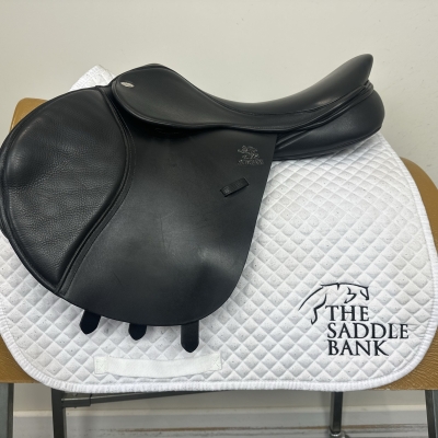 Image of 17.5 inch Fairfax Classic Cupped Flap Jump MJC Black Adjustable