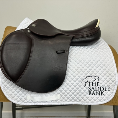 Image of 17 inch Prestige Paris Classic Brown Medium Wide