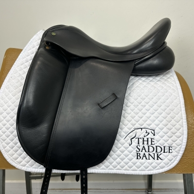 Image of 18 inch Ideal Suzannah Dressage Black Medium Wide