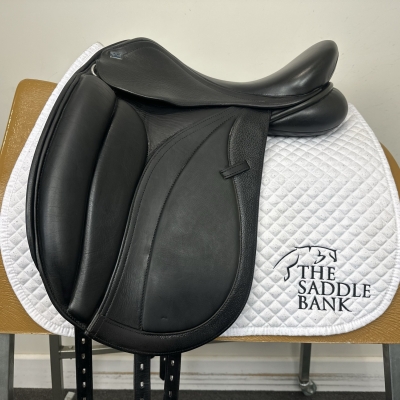 Image of 17 inch GFS Monarch Dressage Low Cantle S655 Black Adjustable