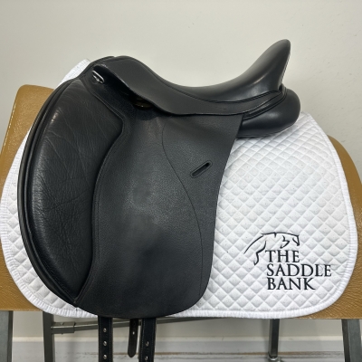 Image of 16.5 inch Cavaletti Collection Dual Flap Dressage Black Adjustable