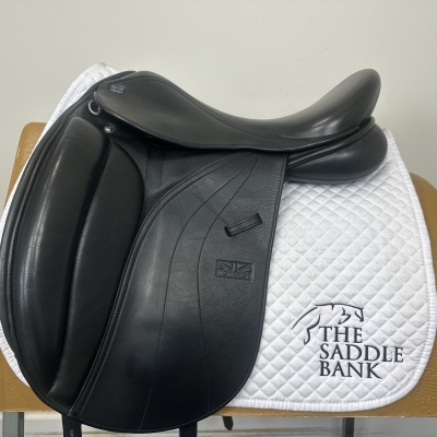 Image of 17.5 inch GFS Monarch Cob Dressage S656 Black Adjustable