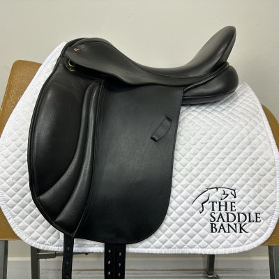 Image of 17 inch Albion K2 Dressage Black Medium Wide