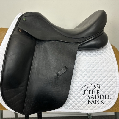 Image of 18 inch Ideal Suzannah Dressage Black Medium Wide