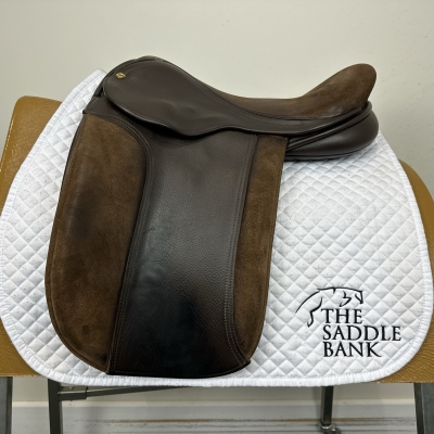 Image of 17.5 inch Black Country Classic Show Brown Medium Wide