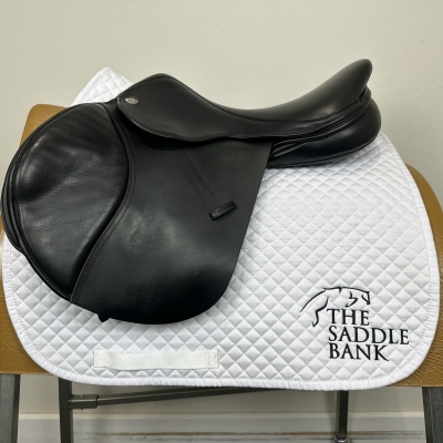 Image of 17 inch Fairfax Classic Cupped Flap Jump MJC Black Adjustable